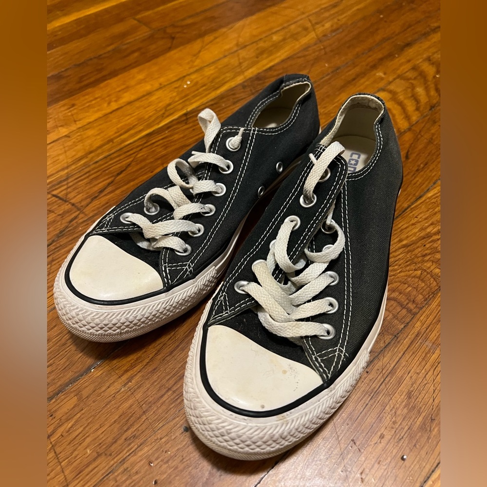 Black converse